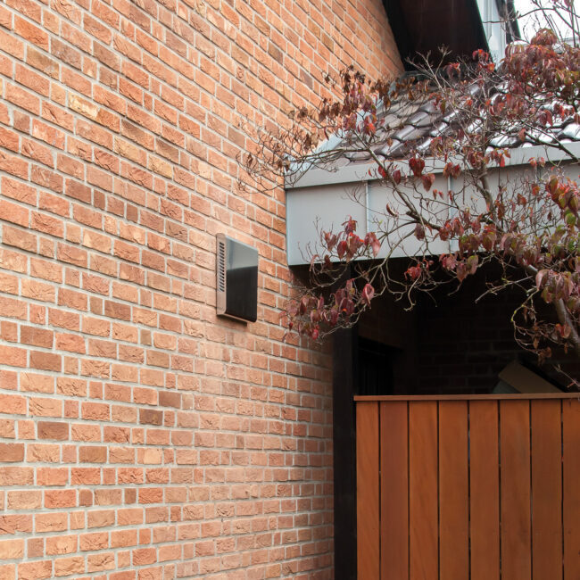 Zehnder ComfoSpot 50 ventilatsiooniagregaat (rekuperaator), plastikust fassaadivõre 527007210